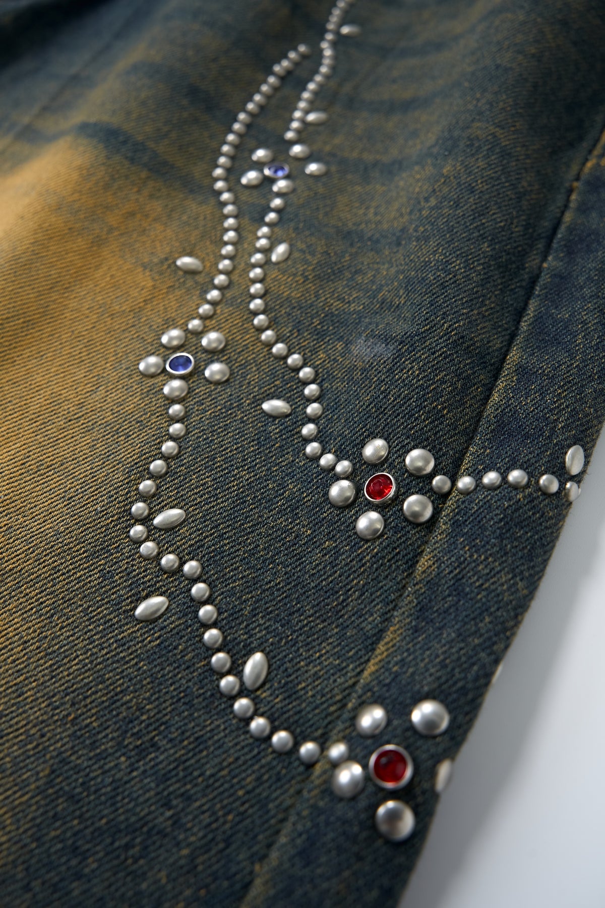 Lanna Muay Thai Vintage Gradient Rhinestone Wide-Leg Jeans