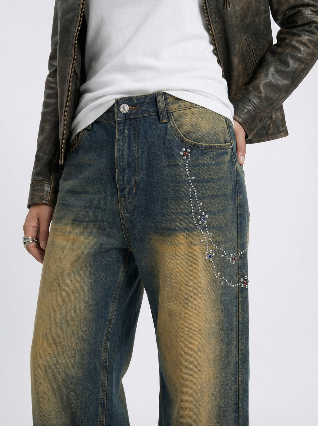 Lanna Muay Thai Vintage Gradient Rhinestone Wide-Leg Jeans
