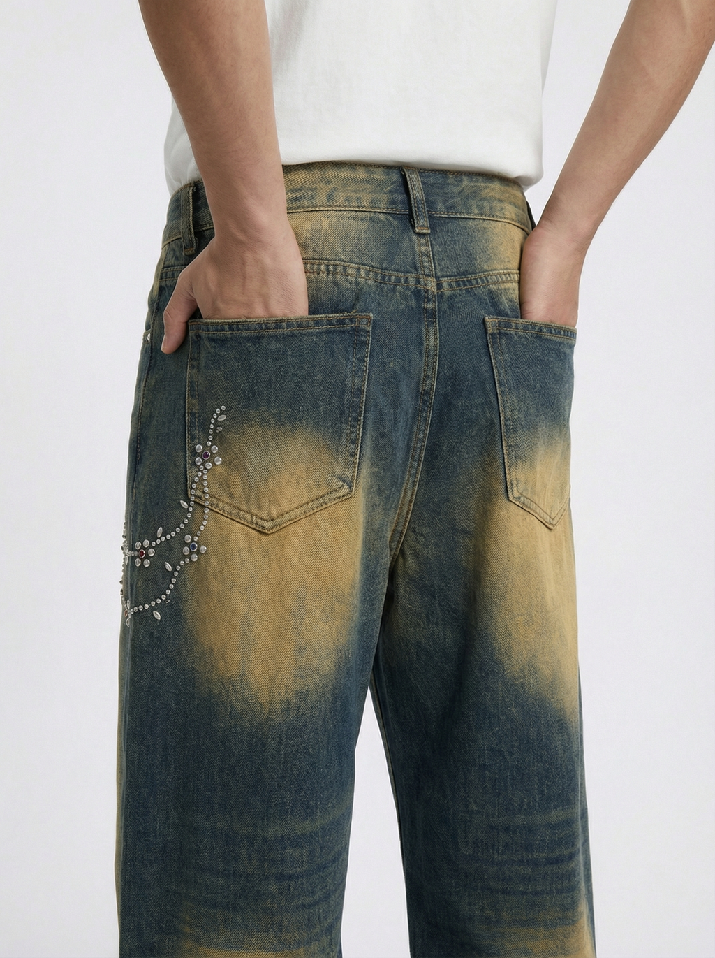 Lanna Muay Thai Vintage Gradient Rhinestone Wide-Leg Jeans